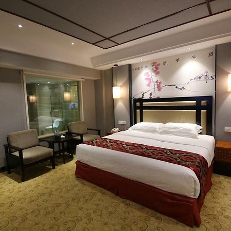 Jasper International Hotel Yangshuo Buitenkant foto