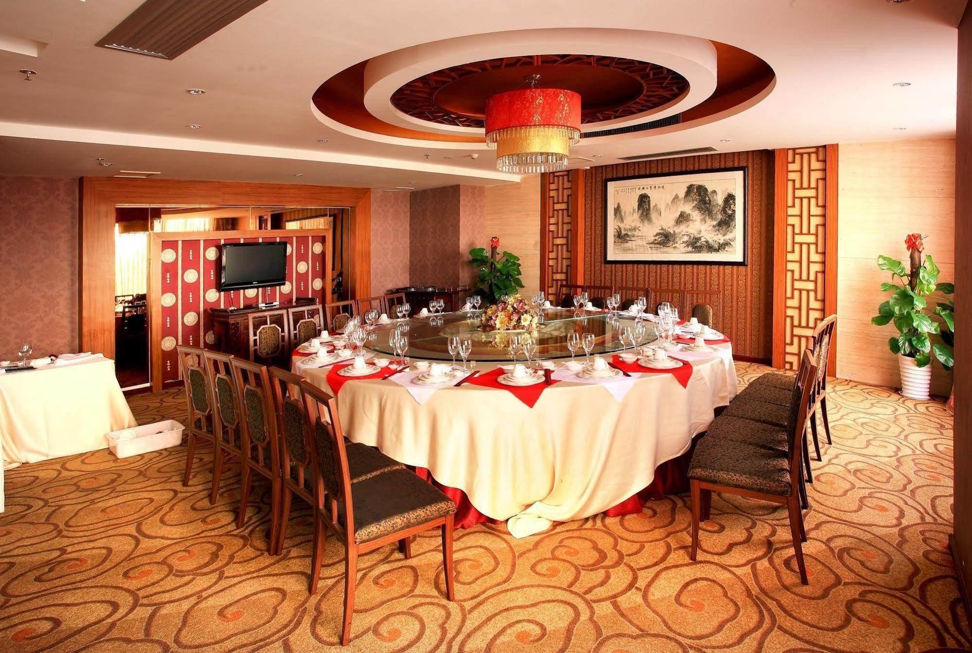 Jasper International Hotel Yangshuo Buitenkant foto
