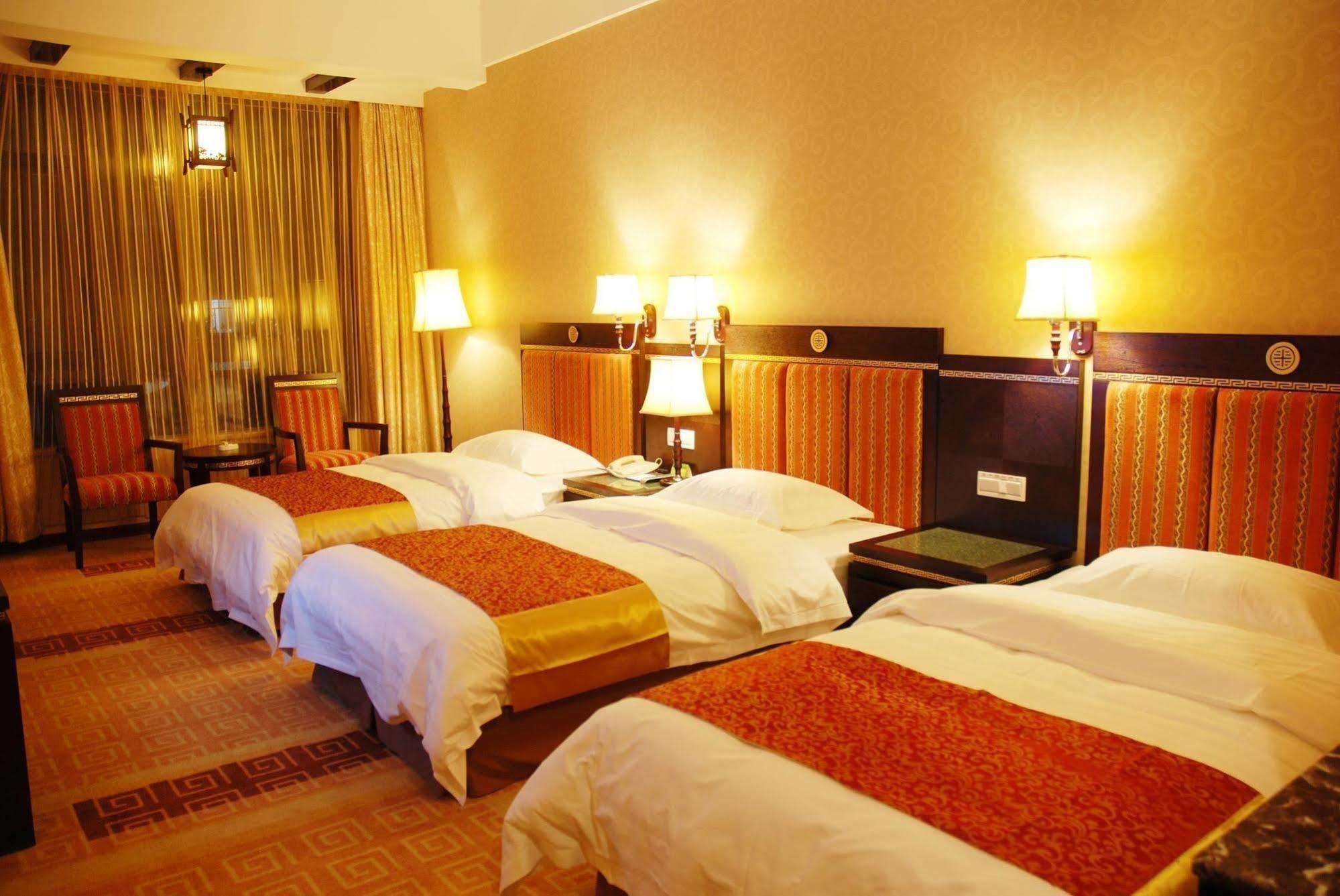 Jasper International Hotel Yangshuo Buitenkant foto